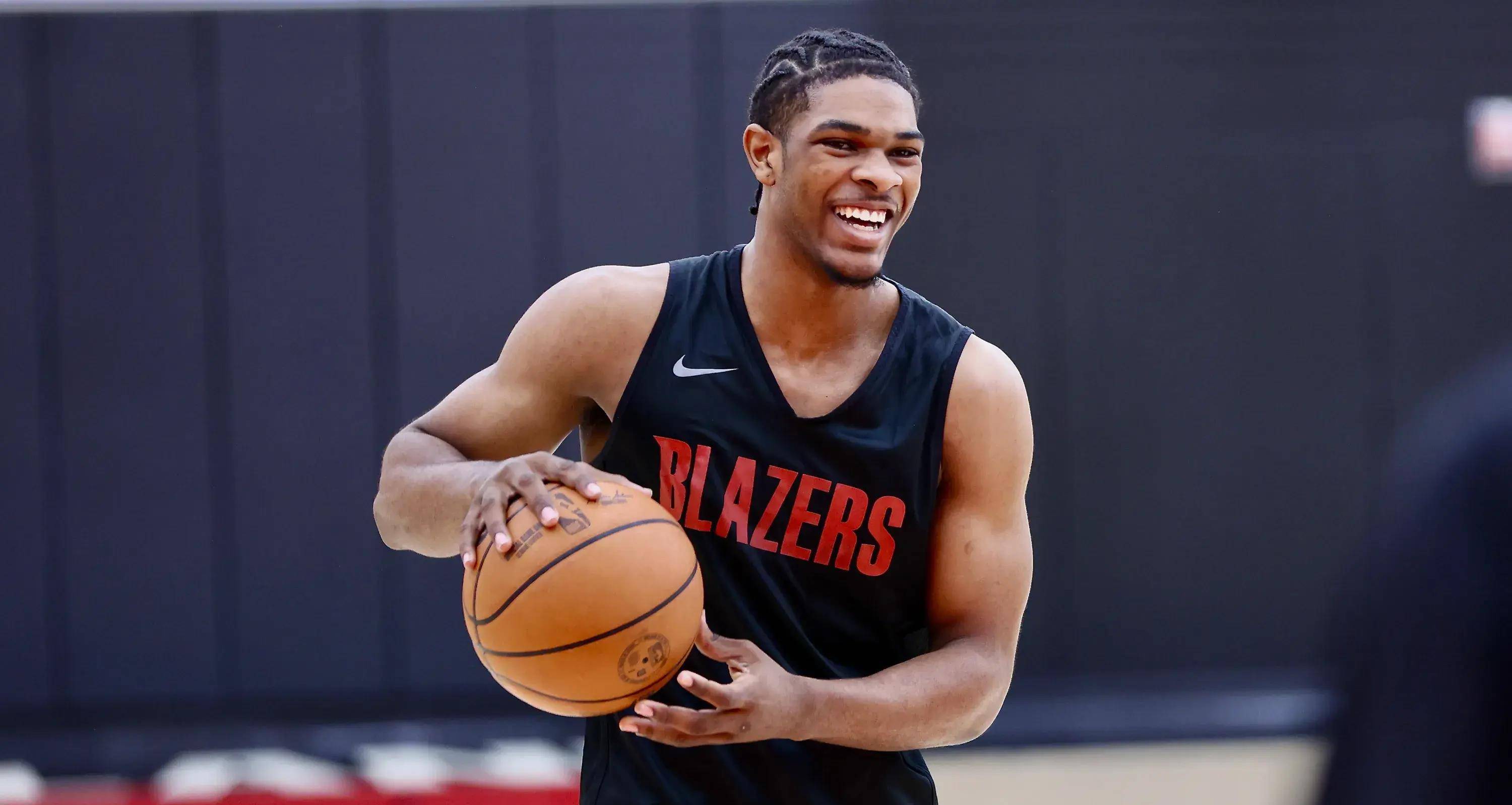 星空官方体育登录入口-关于开拓者主力突破自我限制，提升球队整体实力的信息