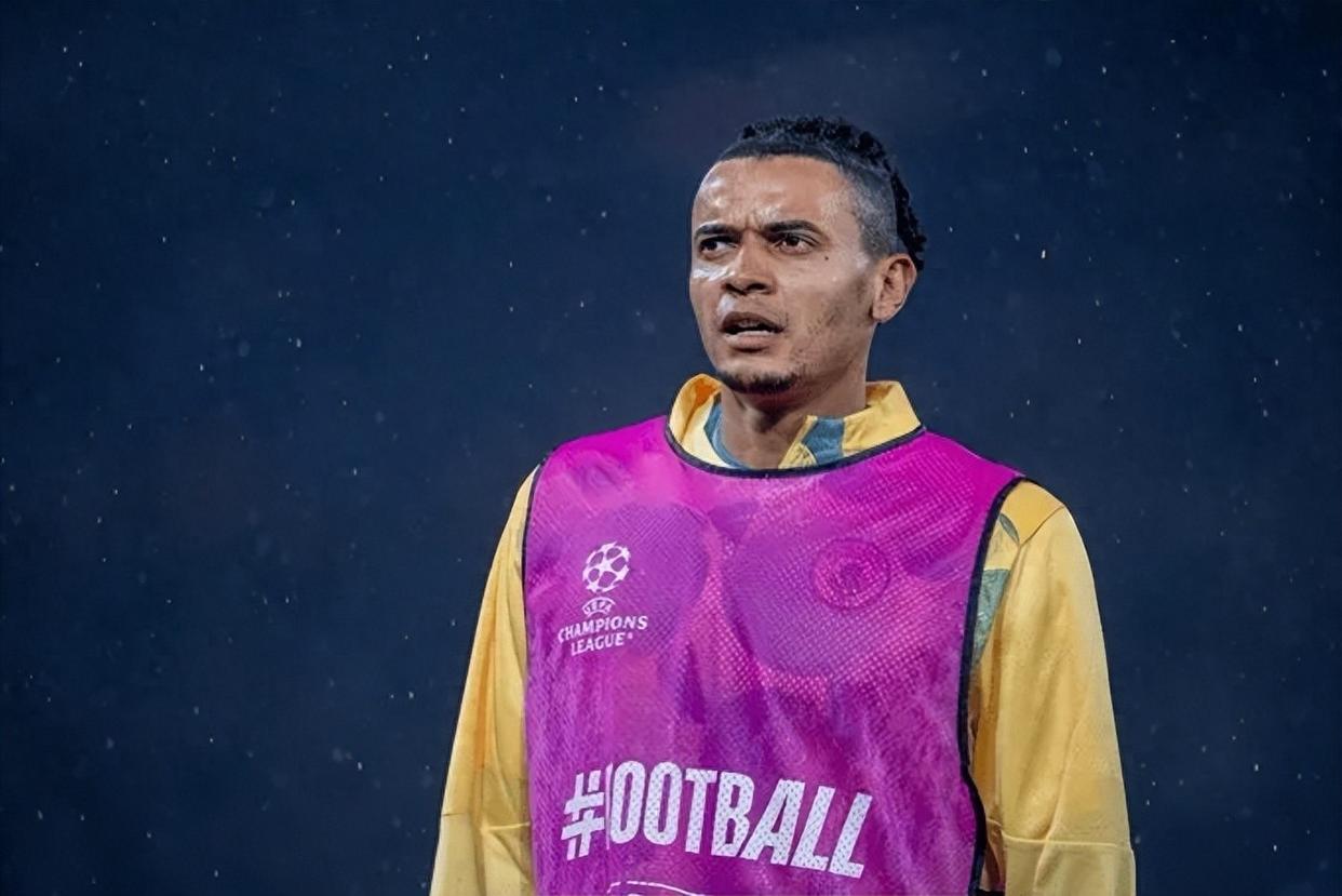 星空体育在线入口-包含曼城球员发挥稳健坚守阵地筑梦先锋的词条