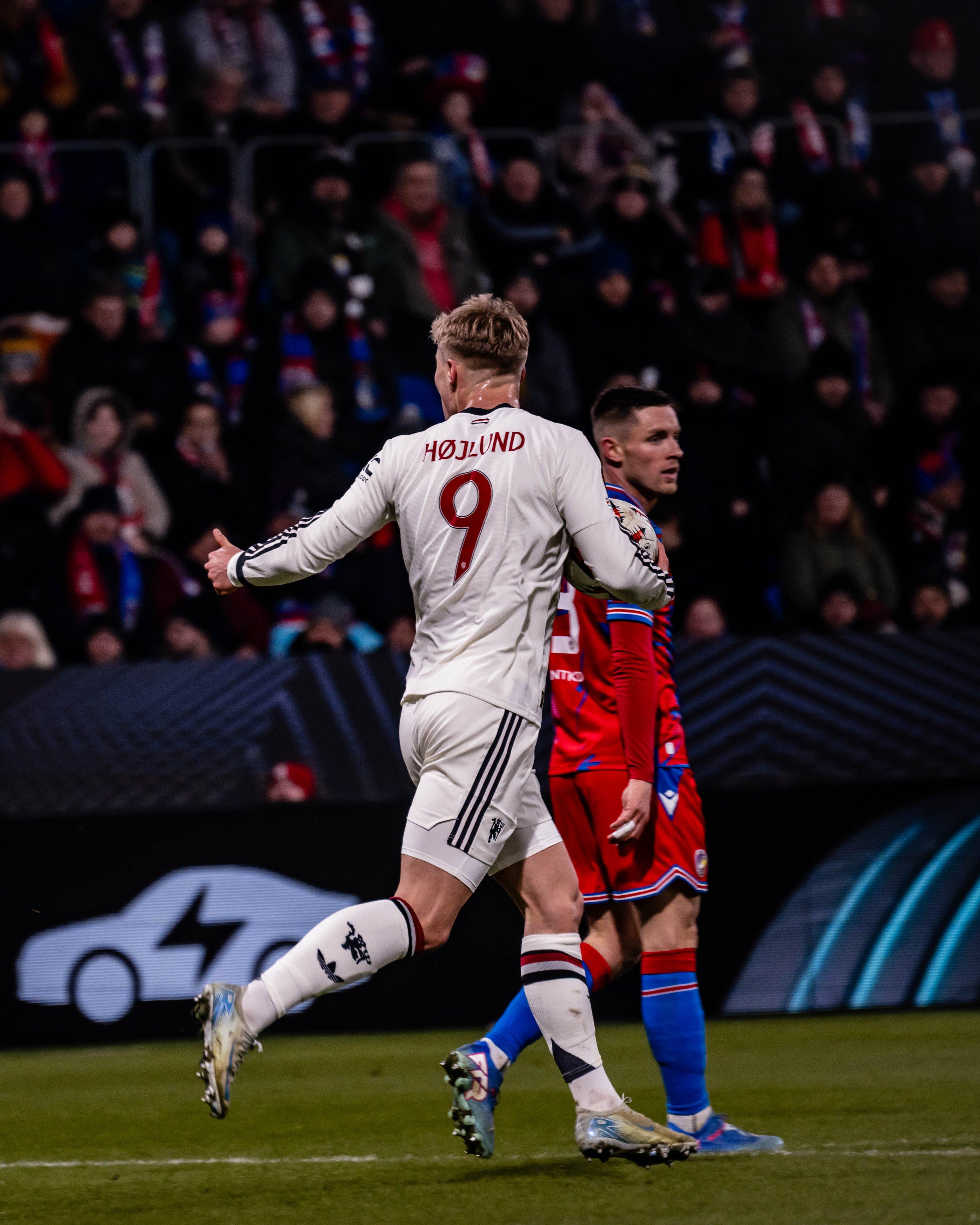 星空体育平台-曼联再胜利，蓝月亮客场美丽误国的简单介绍